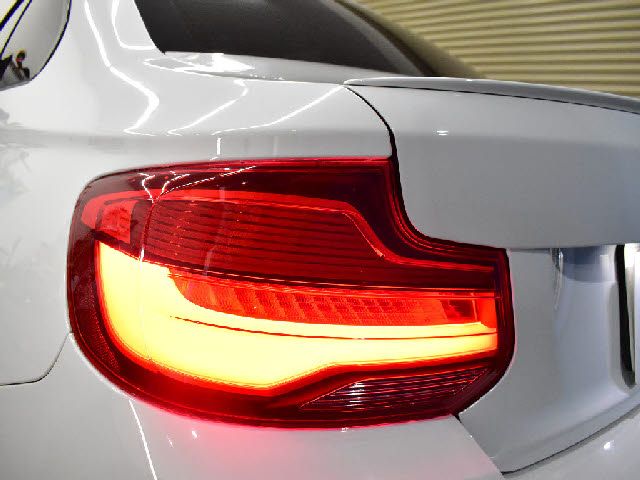 BMW 2SERIES COUPE 2018 Image 31