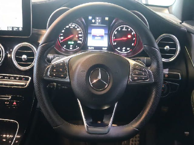 MERCEDES BENZ GLC CL 2017 Image 31
