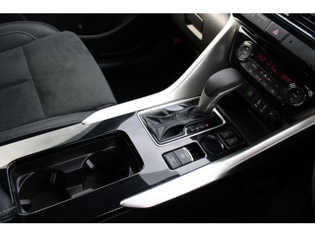 MITSUBISHI ECLIPSE CROSS 2WD 2024 Image 31