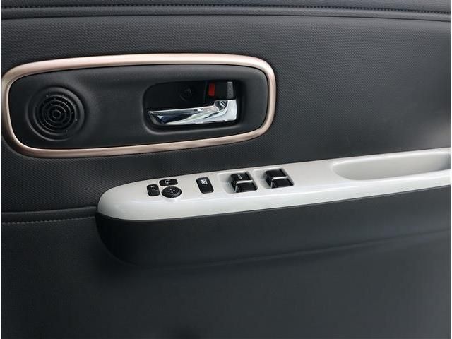 SUZUKI WAGON R SMILE 2024 Image 31