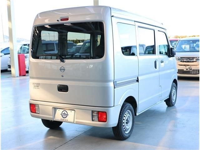 NISSAN NV100 CLIPPER 2022 Image 31