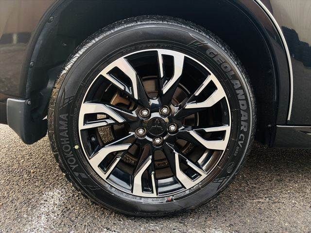 MITSUBISHI OUTLANDER PHEV 2017 Image 31