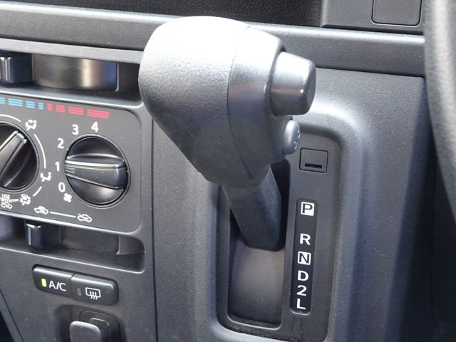 DAIHATSU HIJET CARGO 2021 Image 31