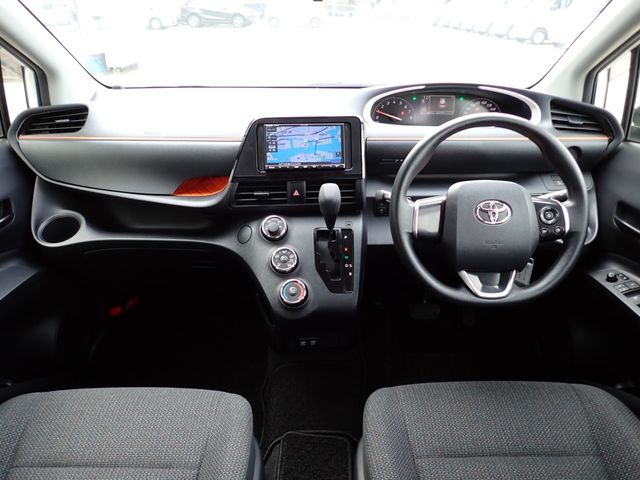 TOYOTA SIENTA 2021 Image 31