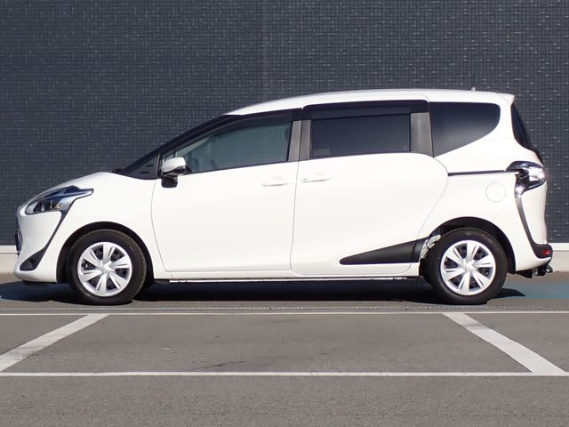 TOYOTA SIENTA 2021 Image 31