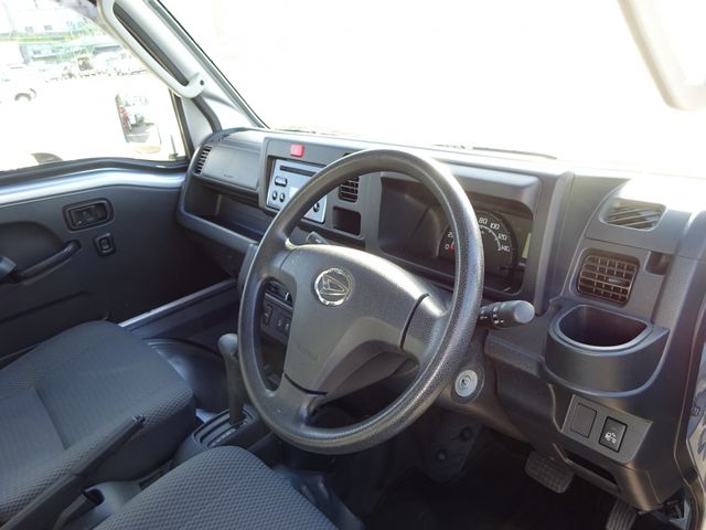 DAIHATSU HIJET TRUCK 4WD 2018 Image 31