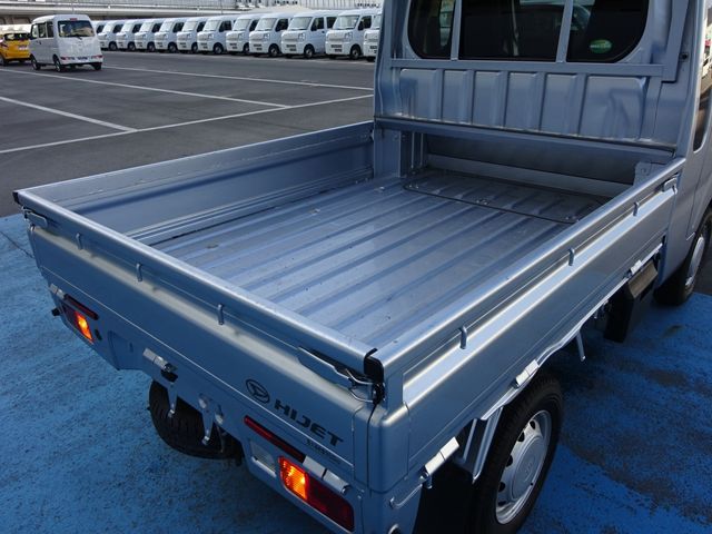 DAIHATSU HIJET TRUCK 4WD 2018 Image 31
