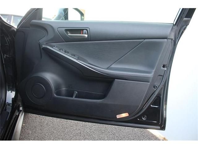 TOYOTA LEXUS IS300H 2021 Image 31