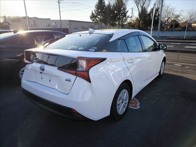 TOYOTA PRIUS 2019 Image 31