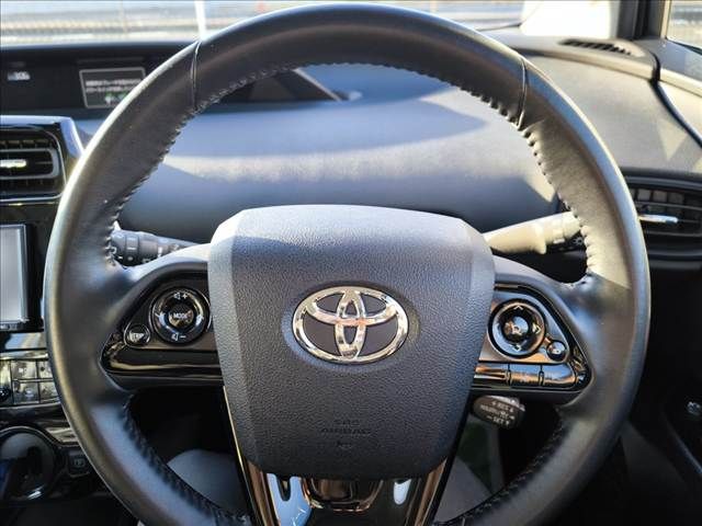 TOYOTA PRIUS 2019 Image 31