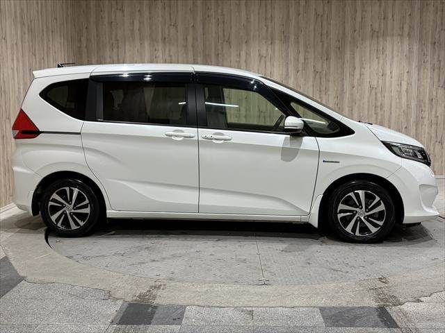 HONDA FREED HYBRID 2017 Image 31