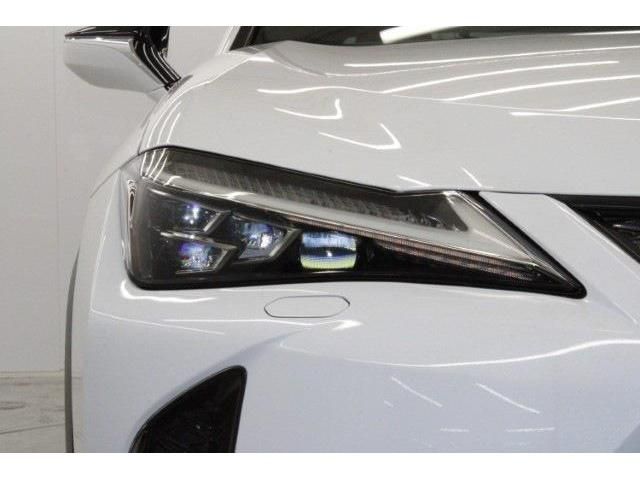 TOYOTA LEXUS UX200 2018 Image 31