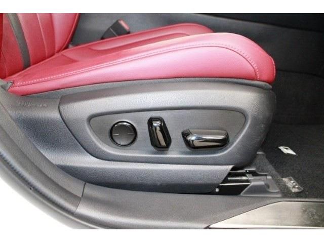 TOYOTA LEXUS UX200 2018 Image 31