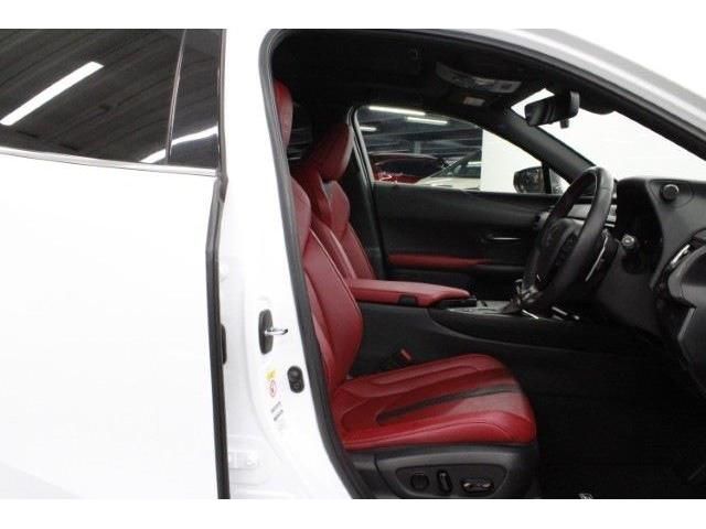 TOYOTA LEXUS UX200 2018 Image 31