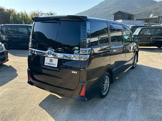 TOYOTA VOXY HYBRID 2019 Image 31