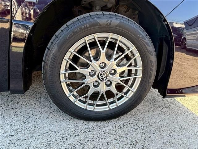 TOYOTA VOXY HYBRID 2019 Image 31