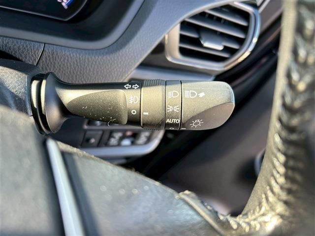 TOYOTA VOXY HYBRID 2019 Image 31