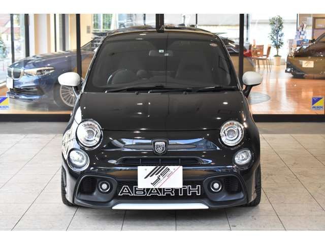 FIAT ABARTH 695 2022 Image 31