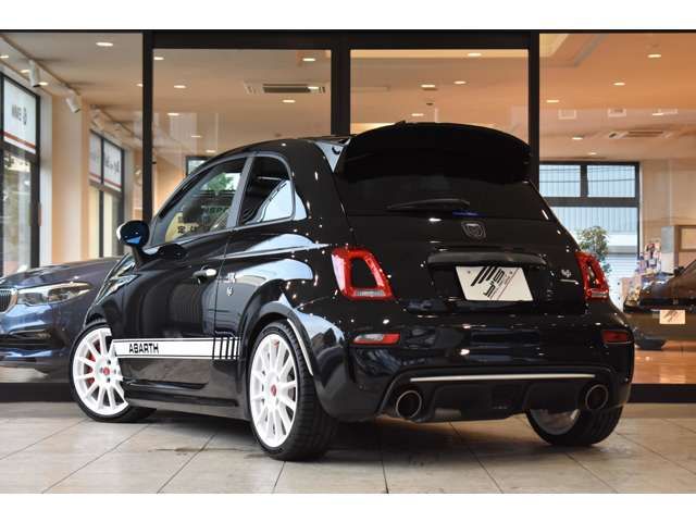 FIAT ABARTH 695 2022 Image 31