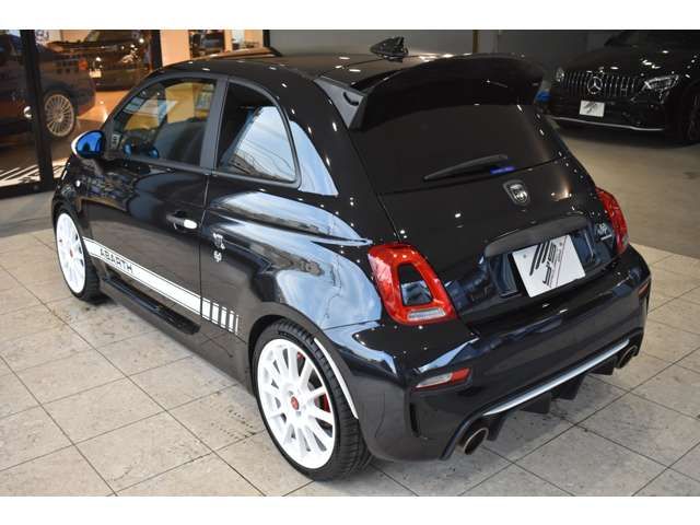 FIAT ABARTH 695 2022 Image 31