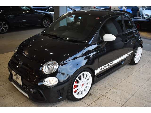 FIAT ABARTH 695 2022 Image 31