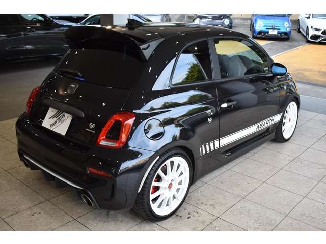 FIAT ABARTH 695 2022 Image 31