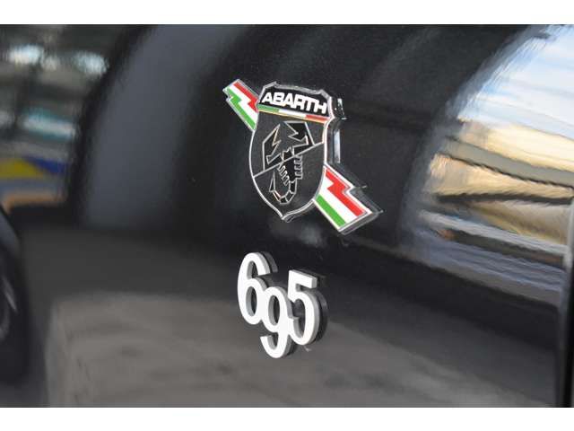 FIAT ABARTH 695 2022 Image 31
