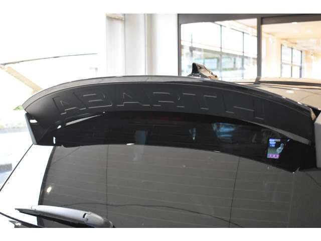 FIAT ABARTH 695 2022 Image 31