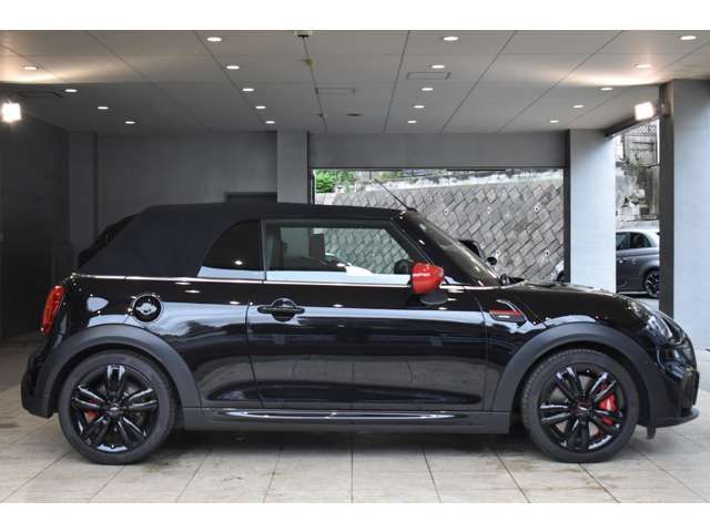 BMW MINI OPEN 2022 Image 31