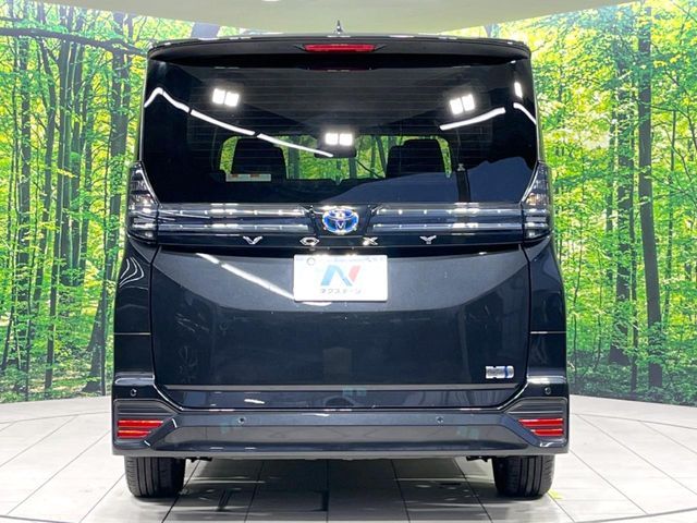 TOYOTA VOXY HYBRID 2023 Image 31