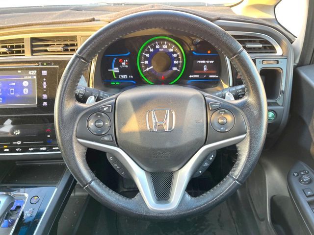 HONDA SHUTTLE HYBRID 2016 Image 31