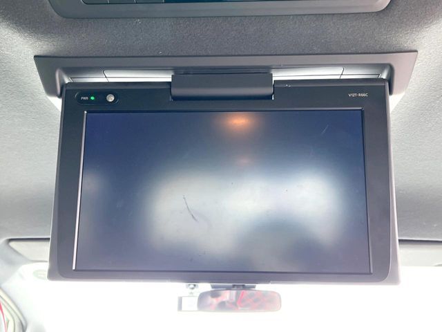 TOYOTA VOXY 2017 Image 31