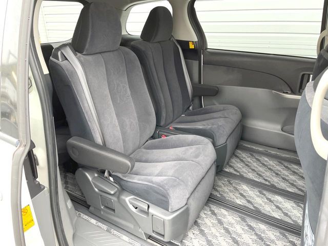 TOYOTA ESTIMA 2011 Image 31