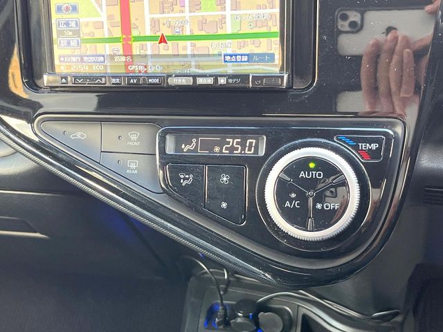 TOYOTA AQUA 2017 Image 31