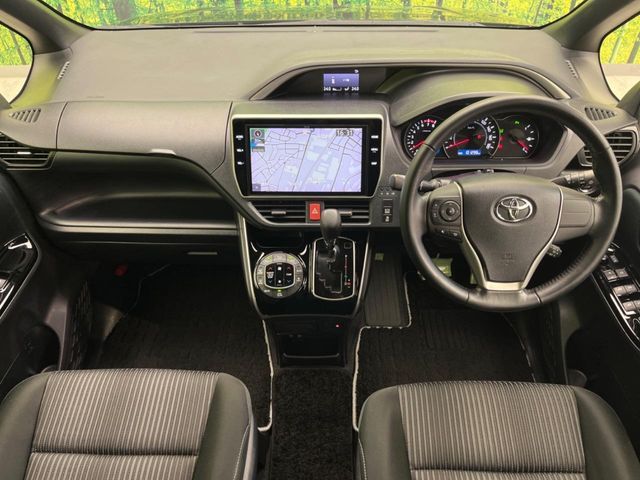 TOYOTA VOXY 2019 Image 31