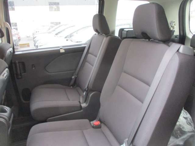 NISSAN SERENA  S-HYBRID 4WD 2017 Image 31