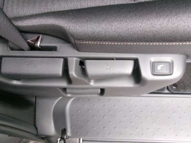 NISSAN SERENA  WG 4WD 2023 Image 31