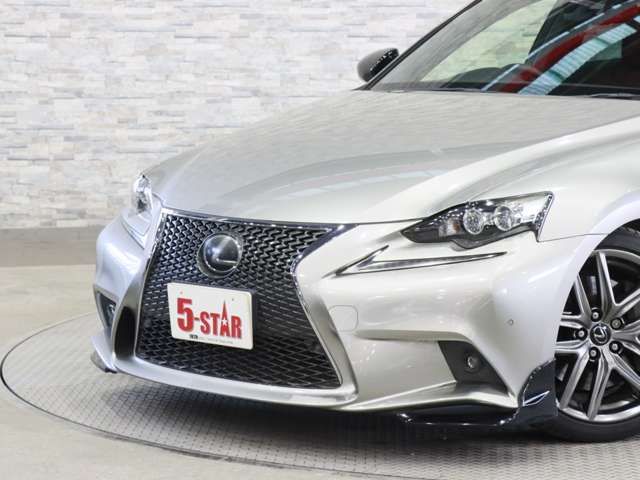 TOYOTA LEXUS IS200T 2015 Image 31