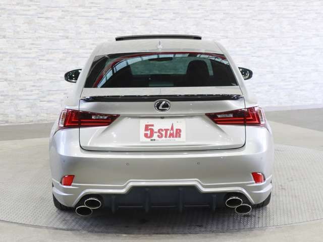 TOYOTA LEXUS IS200T 2015 Image 31