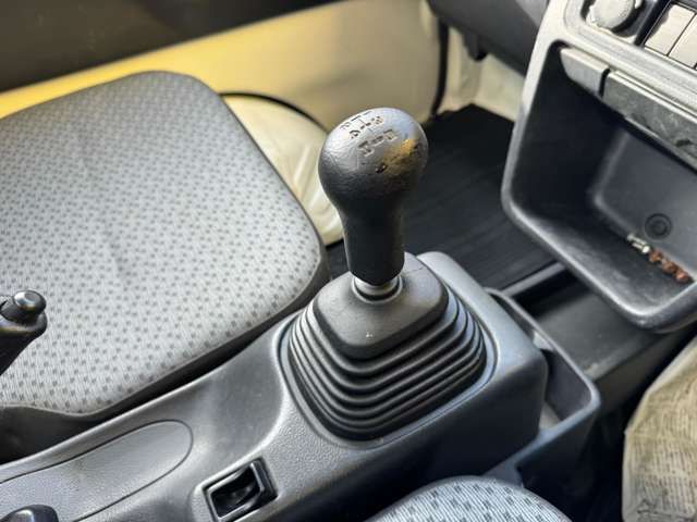 NISSAN CLIPPER TRUCK 4WD 2021 Image 31