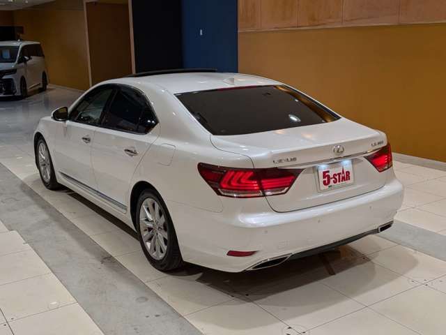TOYOTA LEXUS LS460 2014 Image 31