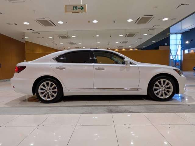 TOYOTA LEXUS LS460 2014 Image 31