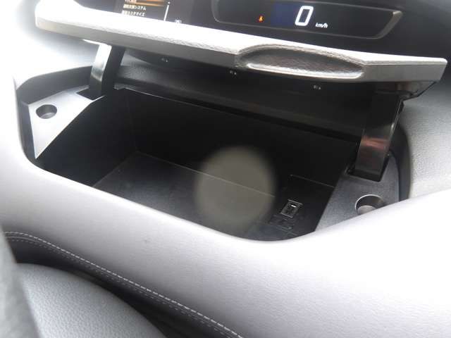 NISSAN SERENA  S-HYBRID 4WD 2022 Image 31