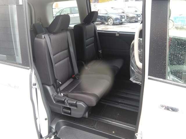 NISSAN SERENA  S-HYBRID 4WD 2022 Image 31