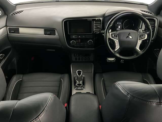 MITSUBISHI OUTLANDER PHEV 2017 Image 31