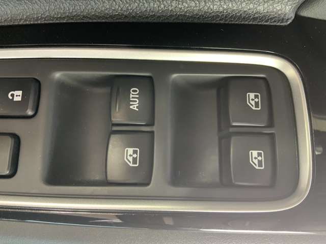 MITSUBISHI OUTLANDER PHEV 2017 Image 31