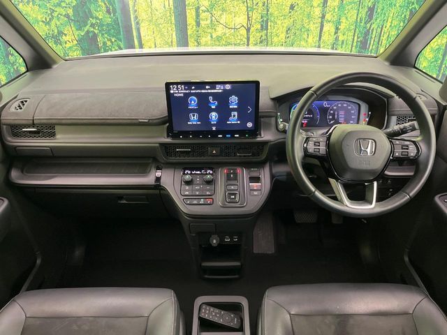 HONDA STEPWAGON E:HEV SPAD 2022 Image 31