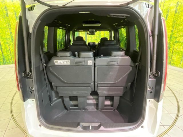 HONDA STEPWAGON E:HEV SPAD 2022 Image 31