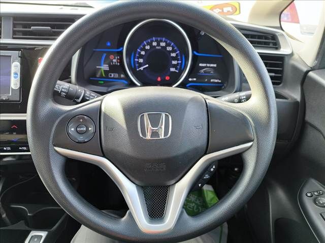 HONDA FIT HYBRID 2015 Image 31