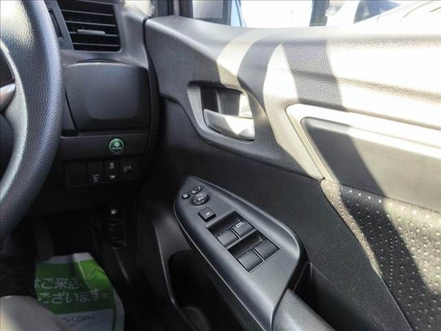 HONDA FIT HYBRID 2015 Image 31